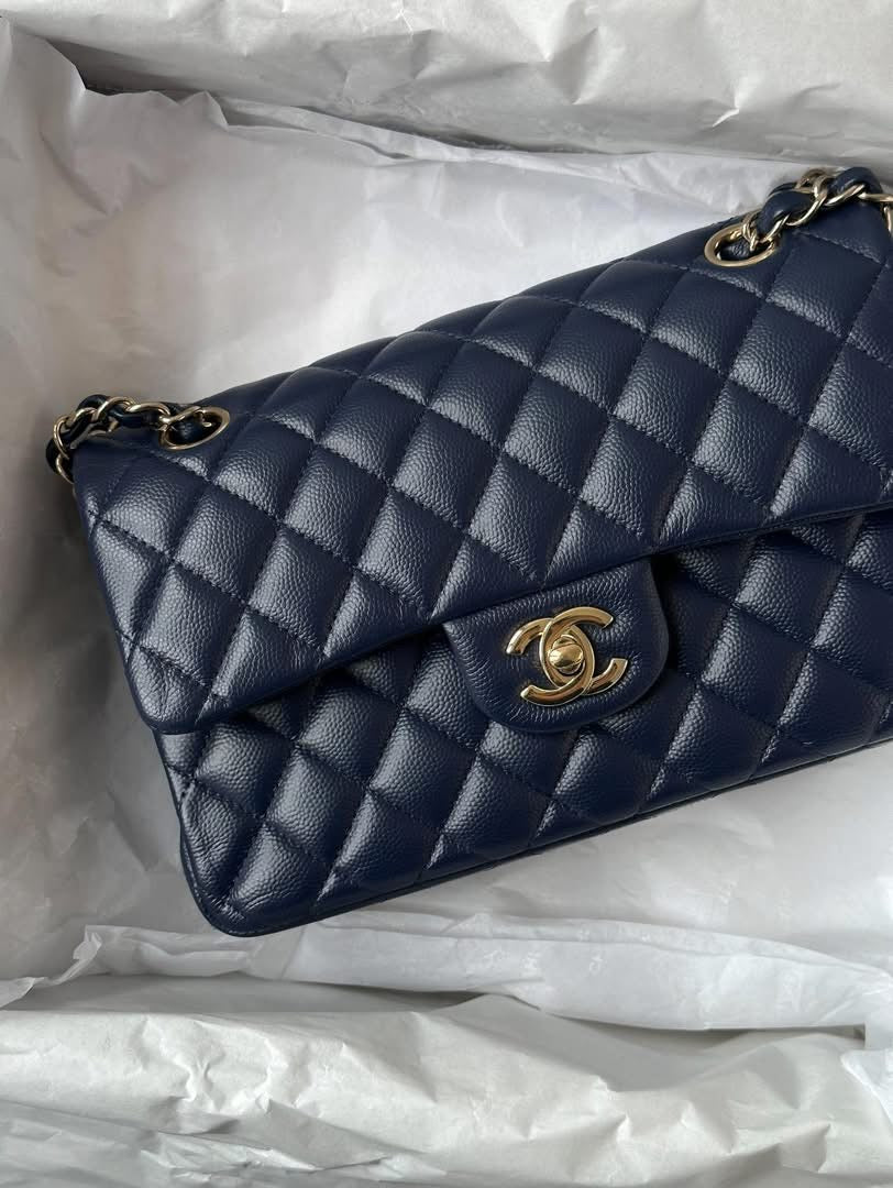 CHANEL Midnight Blue Medium Classicflap